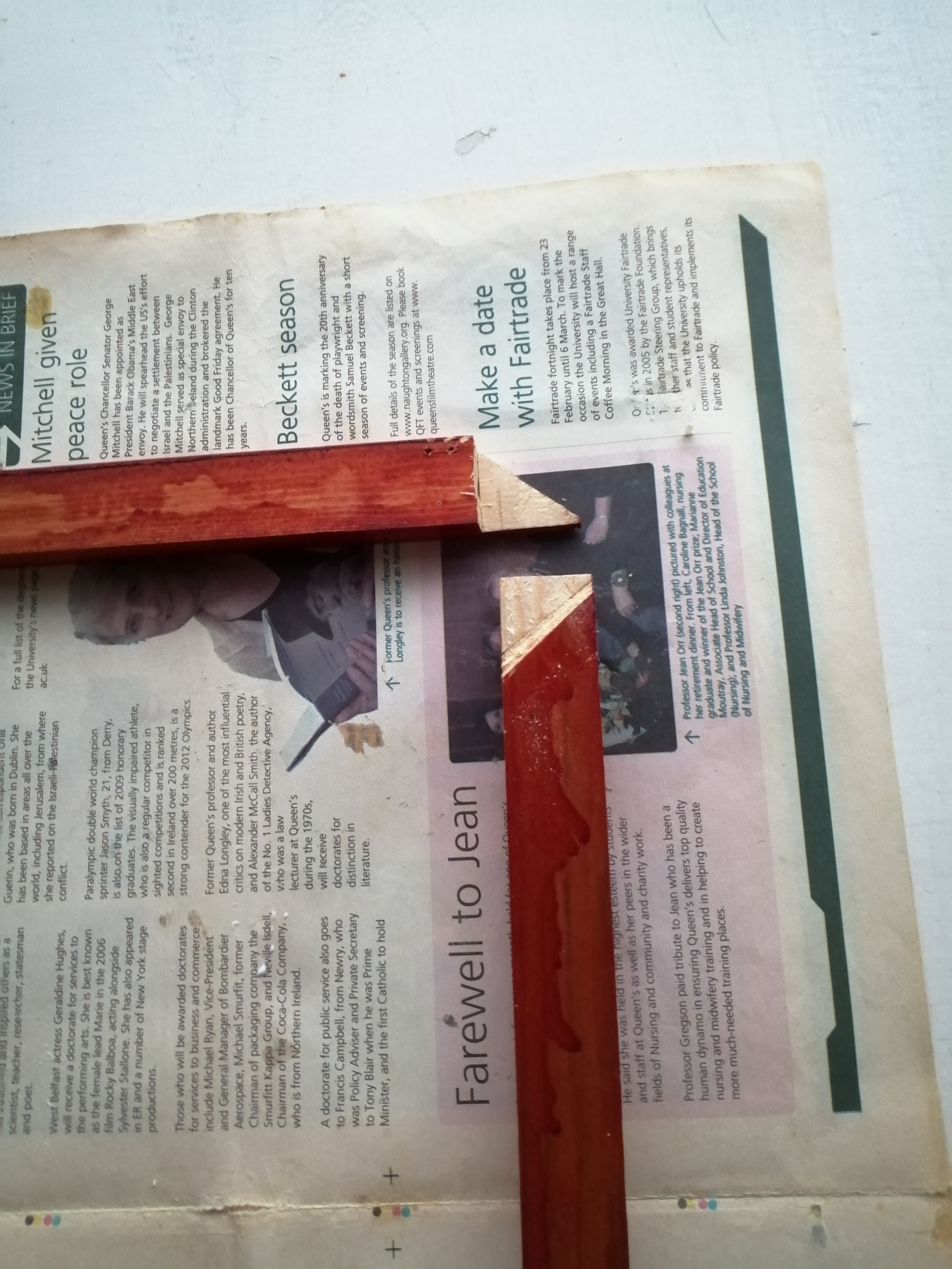 Lap Mitre joints showing cuts before gluing